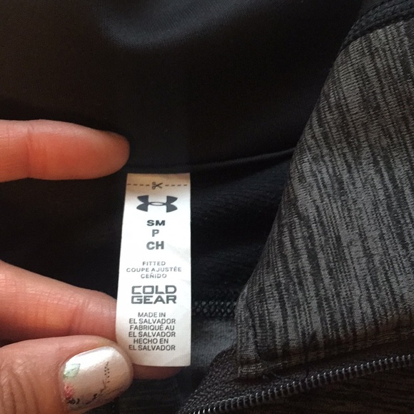 ▫️Under Armour Cold Gear Track Jacket - Picture 2 of 8